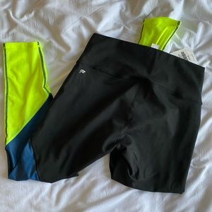 NEW FABLETICS LEGGINGS size medium